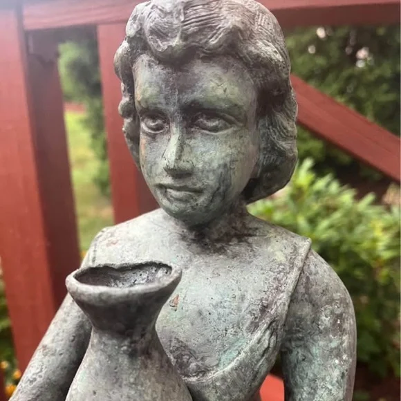 Antique Bronze  look Sculpture - Verdigris Finish - Picture 2 of 8